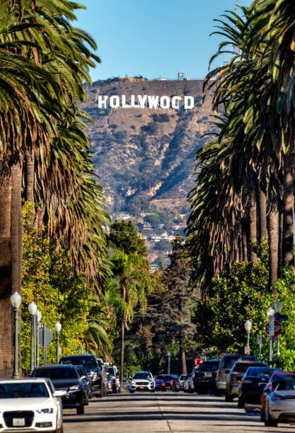 Long distance shot of the Hollywood sign in the Hollywood hills